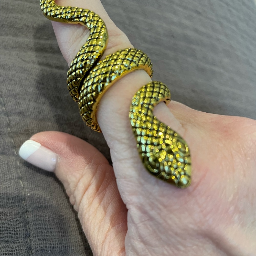 New Snake/Serpent Ring! Statement Piece - image 1